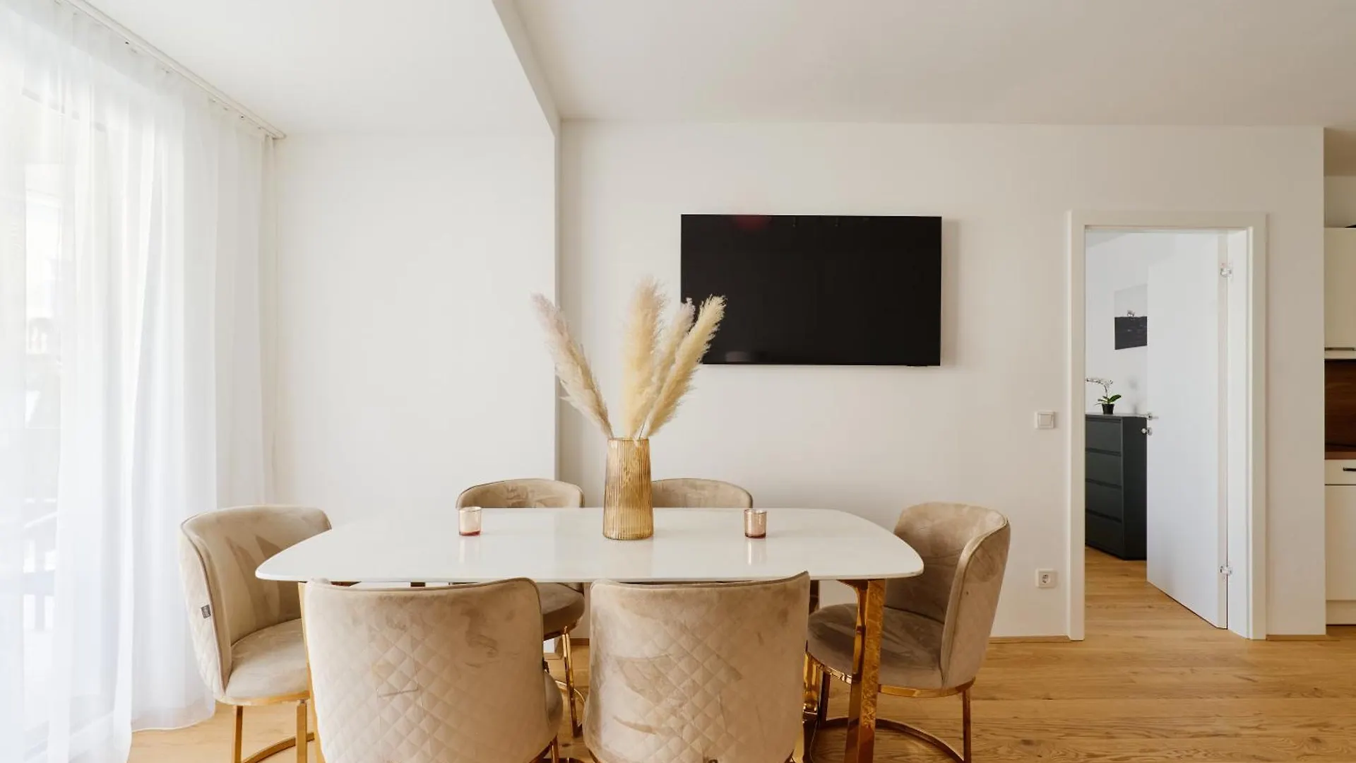 Aparthotel Symphony Apartments Vienna - Garden, Terrace And Grill Austria