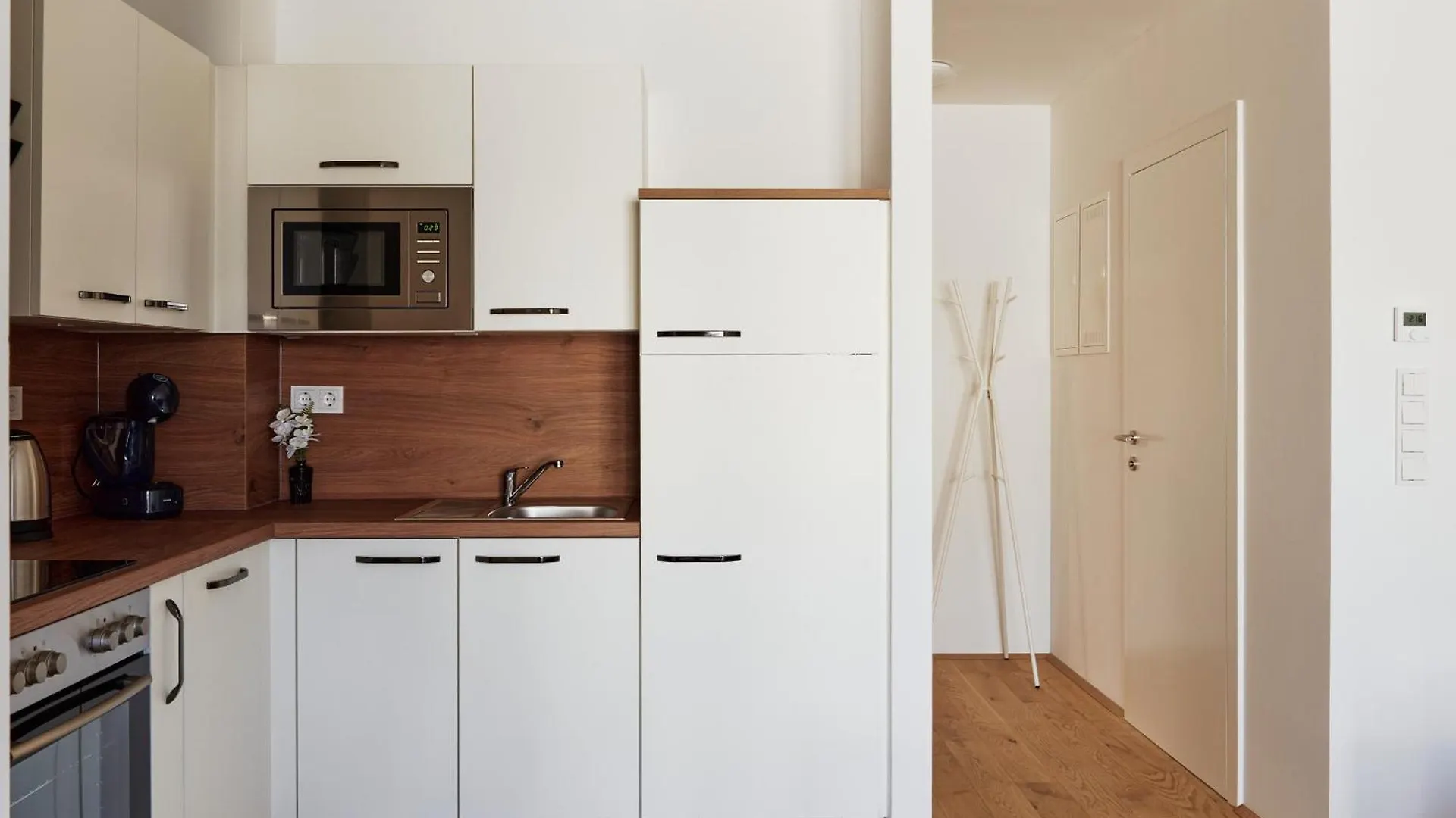 Aparthotel Symphony Apartments Vienna - Garden, Terrace And Grill