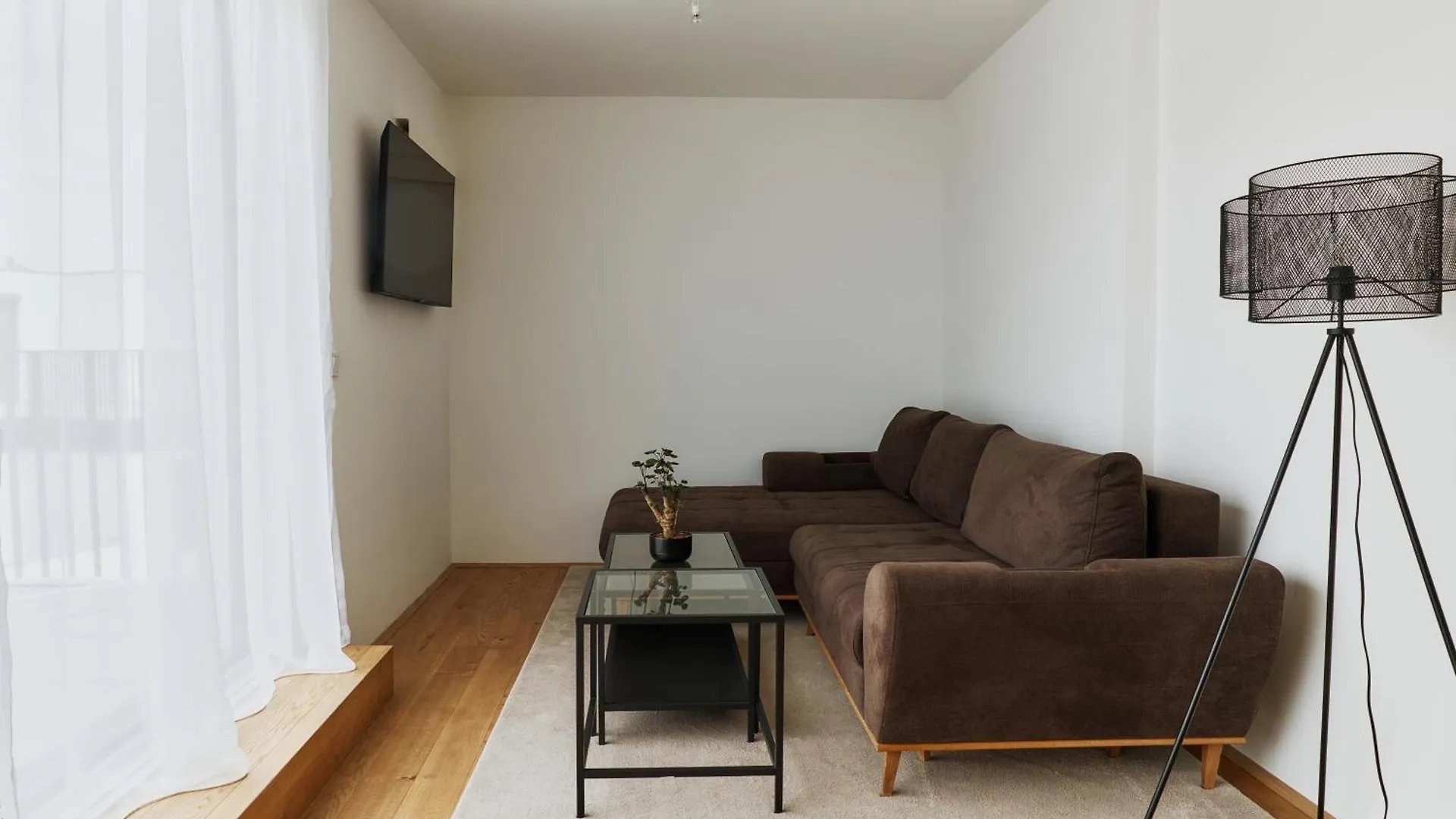 Aparthotel Symphony Apartments Vienna - Garden, Terrace And Grill