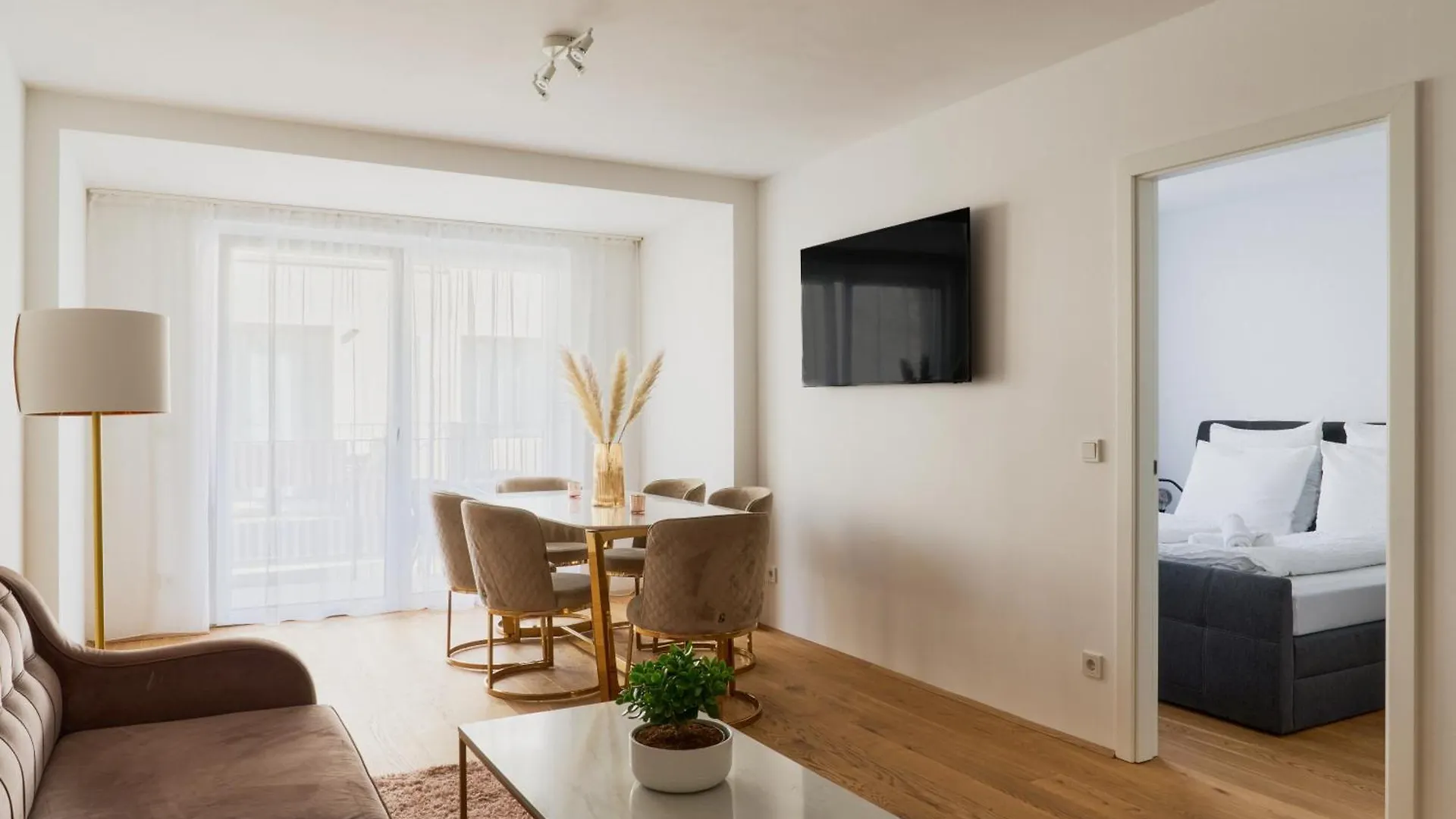 Symphony Apartments Vienna - Garden, Terrace And Grill