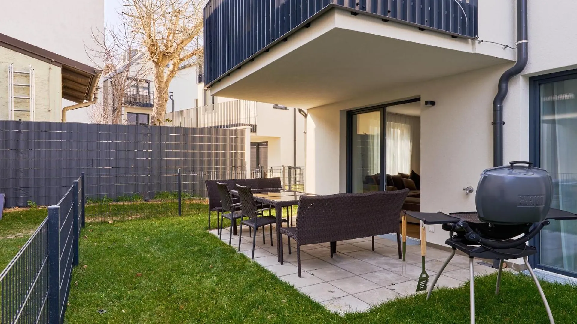 Symphony Apartments Vienna - Garden, Terrace And Grill Aparthotel