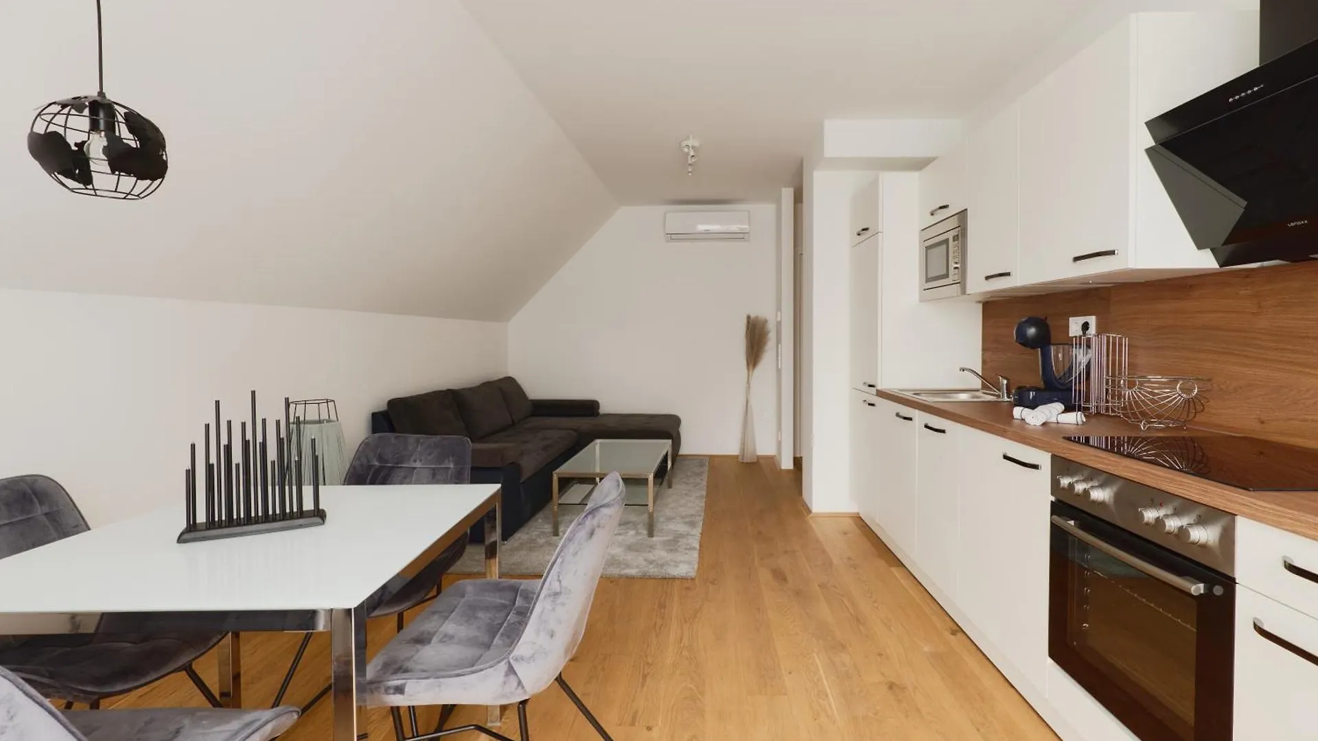 Symphony Apartments Vienna - Garden, Terrace And Grill