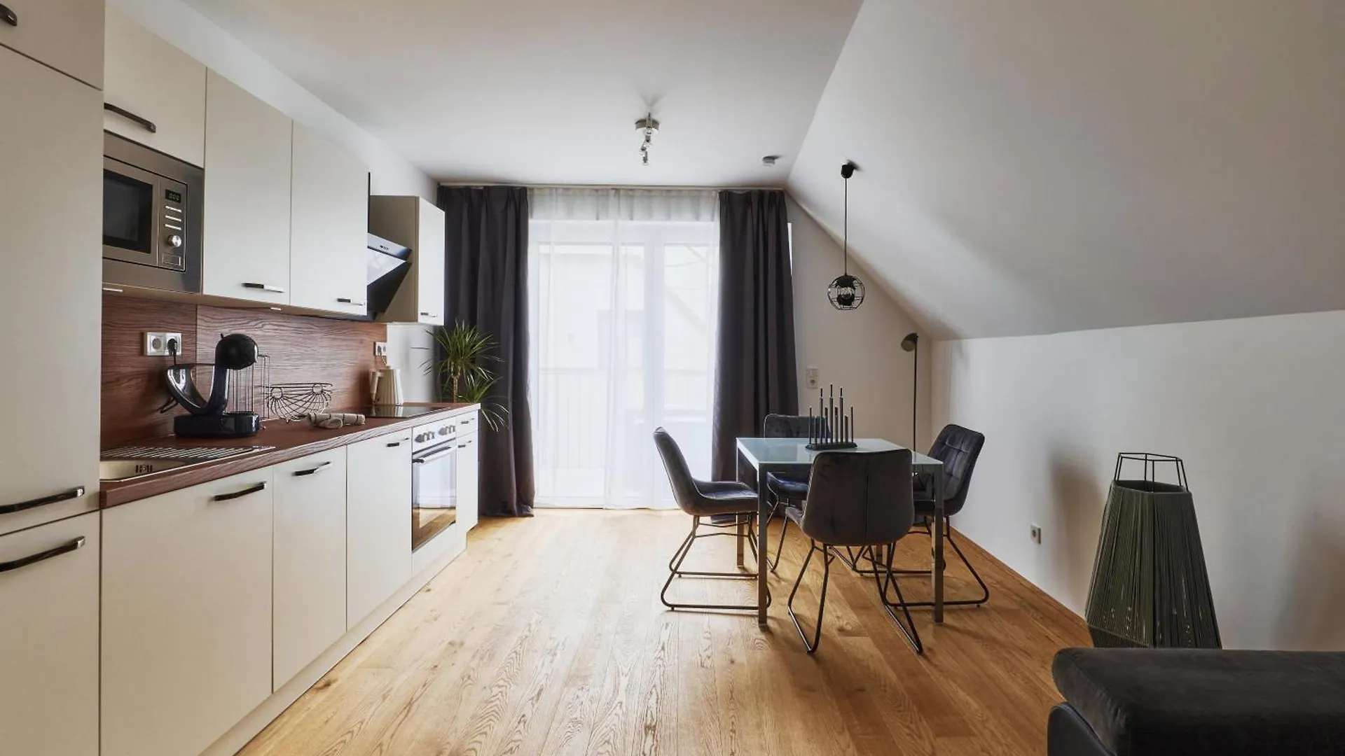 Aparthotel Symphony Apartments Vienna - Garden, Terrace And Grill Austria