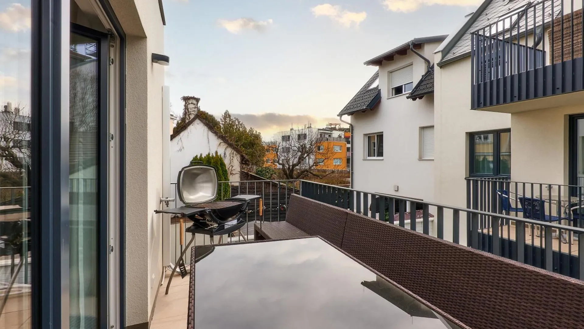 Symphony Apartments Vienna - Garden, Terrace And Grill
