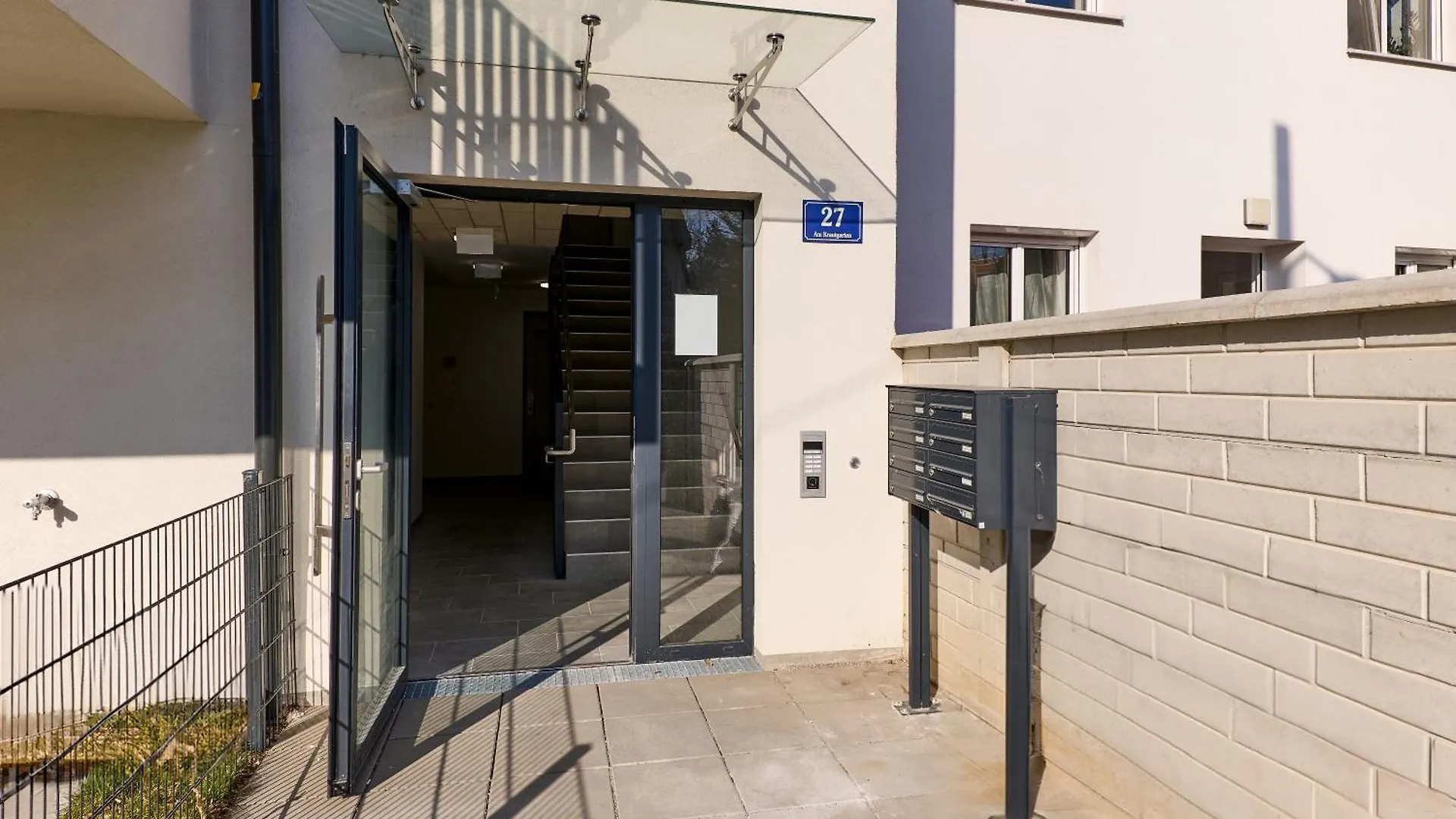 Aparthotel Symphony Apartments Vienna - Garden, Terrace And Grill Austria