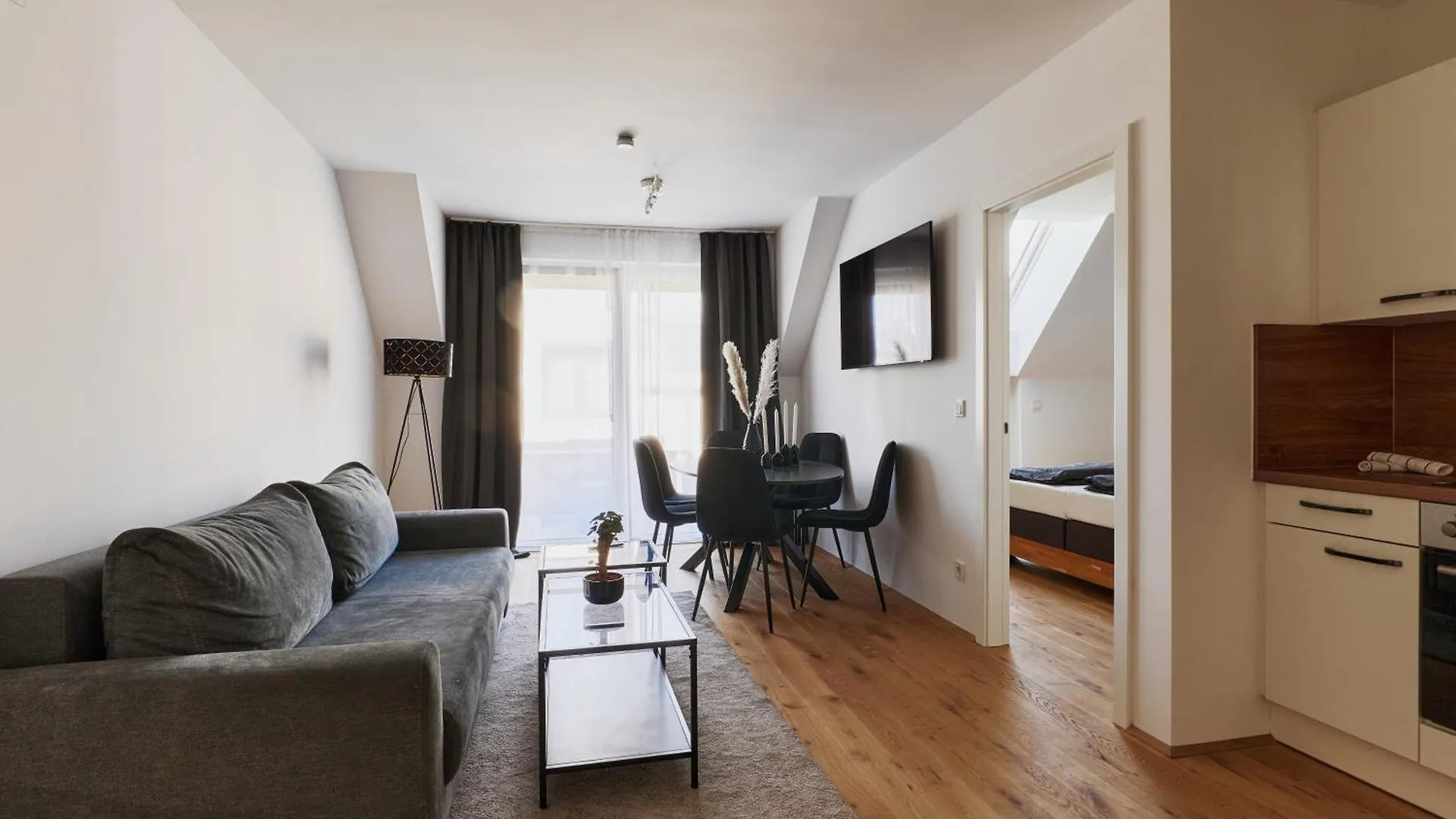 Symphony Apartments Vienna - Garden, Terrace And Grill