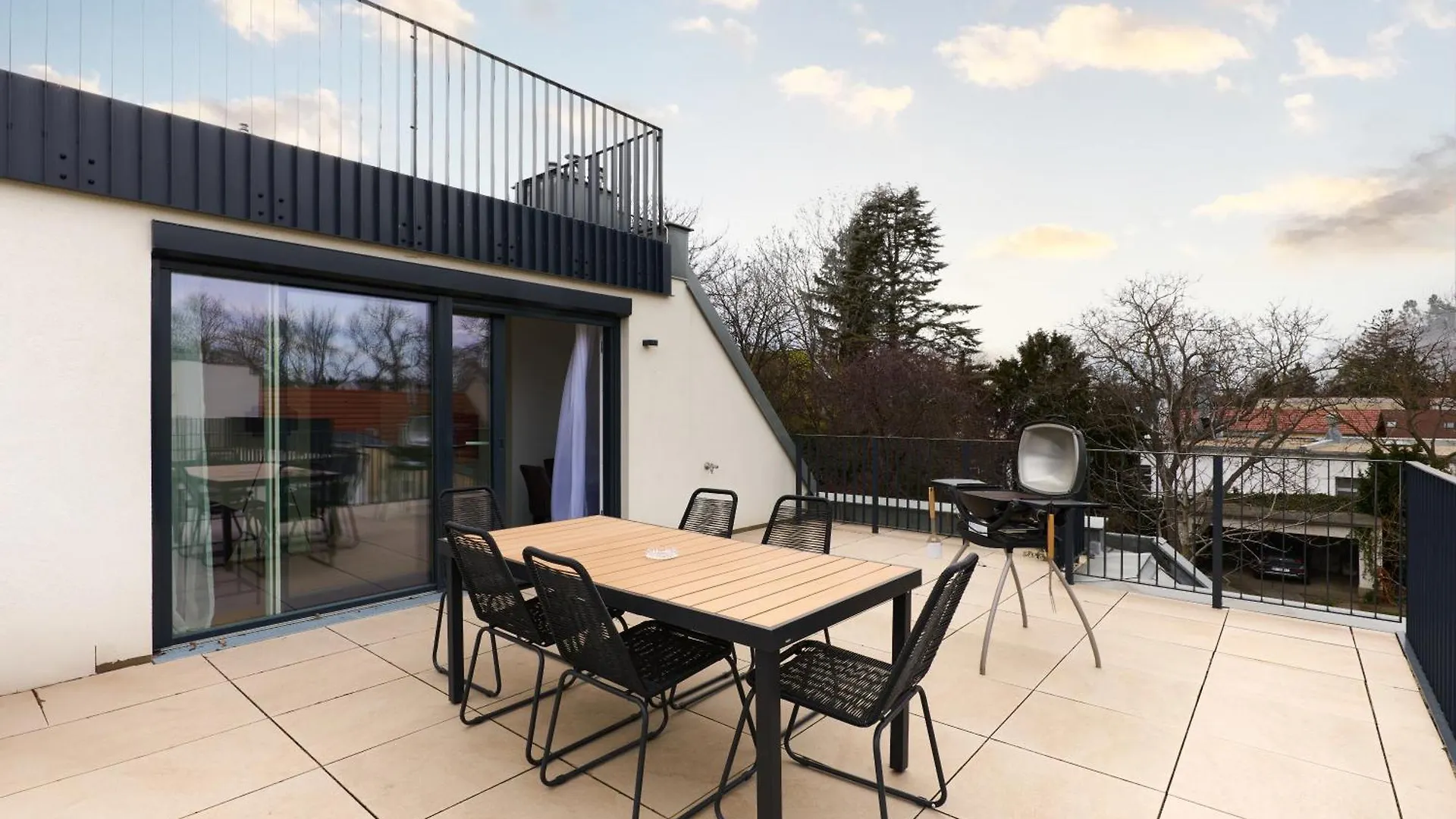 Symphony Apartments Vienna - Garden, Terrace And Grill 0*,  Austria