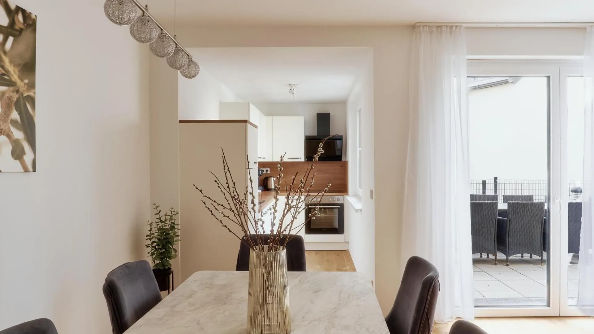 Symphony Apartments Vienna - Garden, Terrace And Grill 0*,